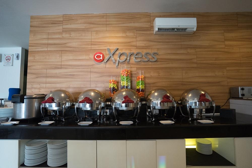 Amaris Hotel Pancoran Джакарта Экстерьер фото