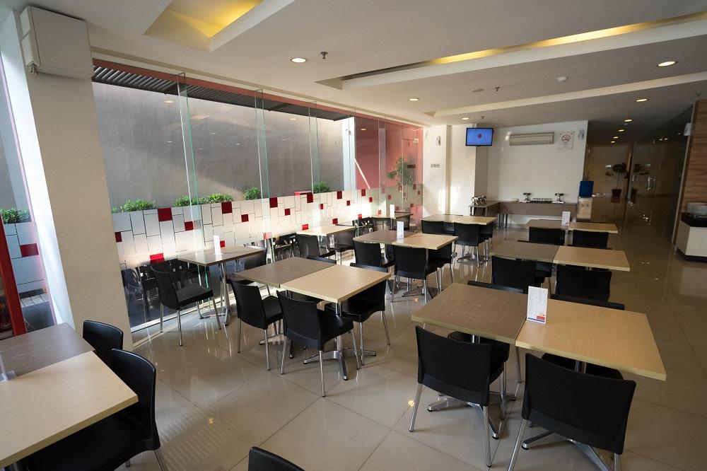 Amaris Hotel Pancoran Джакарта Экстерьер фото